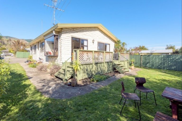 Photo of property in 2/16 Willow Avenue, Stoke, Nelson, 7011