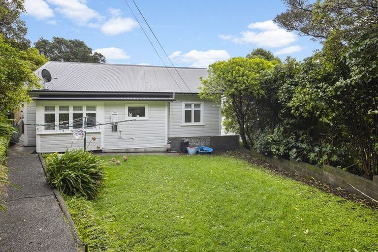 Photo of property in 34 Volga Street, Island Bay, Wellington, 6023