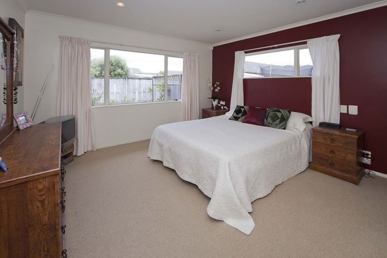 Photo of property in 14 Checkerberry Court, Henderson, Auckland, 0612