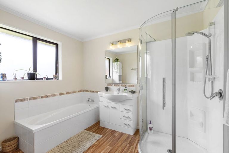 Photo of property in 41 Kew Road, Westport, 7825