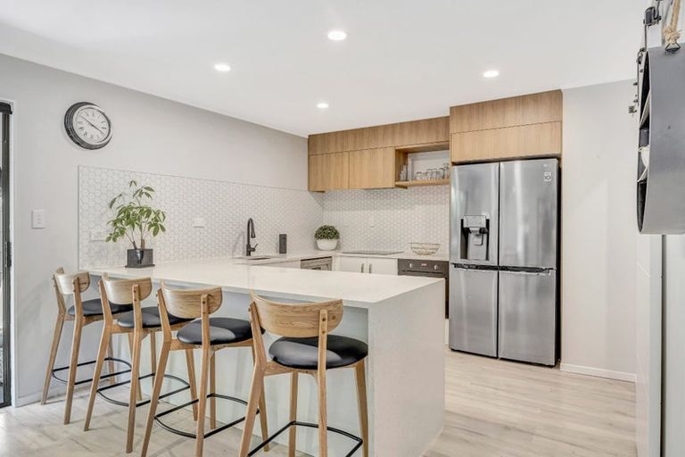 Photo of property in 8 Opoia Road, Hamilton East, Hamilton, 3216