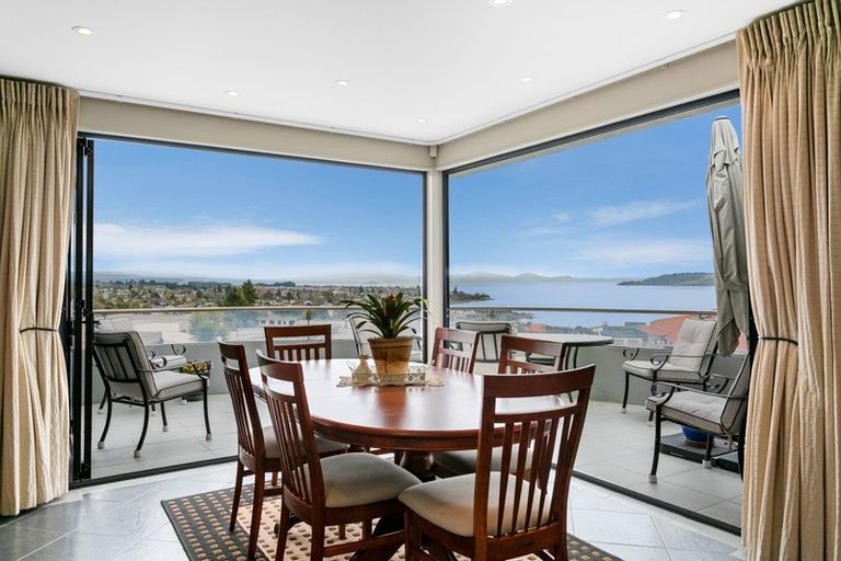 Photo of property in 1/72 Harvey Street, Waipahihi, Taupo, 3330