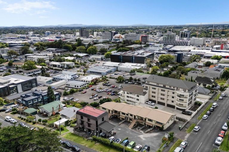 Photo of property in 40i Thackeray Street, Hamilton Lake, Hamilton, 3204