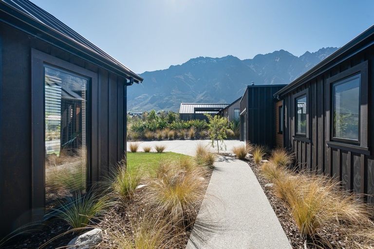 Photo of property in 5 Fife Court, Jacks Point, Queenstown, 9371