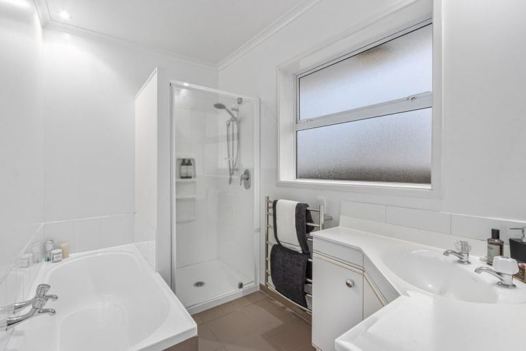 Photo of property in 63 Jennifer Street, Bryndwr, Christchurch, 8053