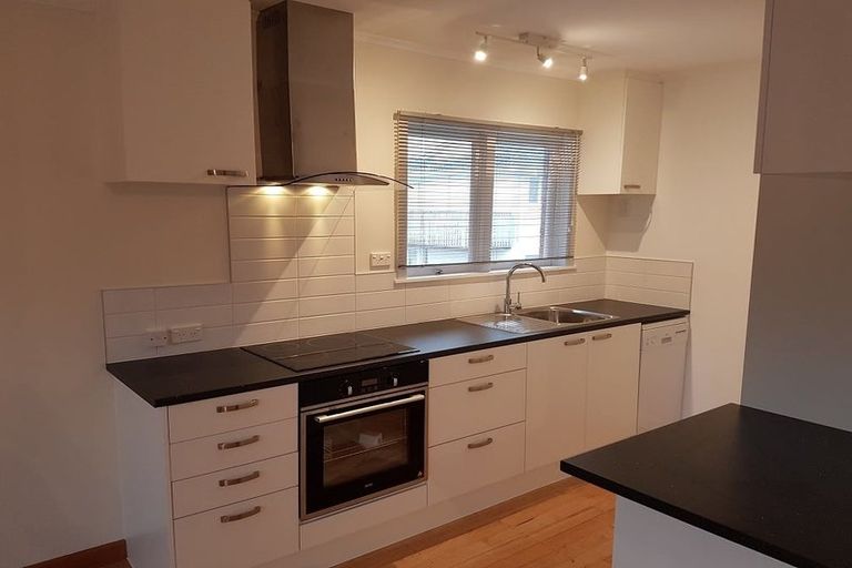 Photo of property in 2/4 Ridge Road, Howick, Auckland, 2014