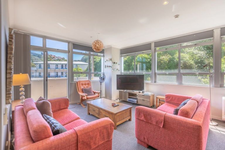 Photo of property in Mclean Towers, 2a/3 Shakespeare Road, Napier South, Napier, 4110
