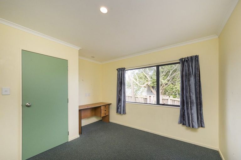 Photo of property in 1 Tilbury Avenue, Hokowhitu, Palmerston North, 4410
