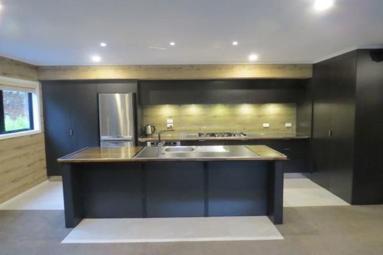 Photo of property in 224 Frankley Road, Frankleigh Park, New Plymouth, 4310