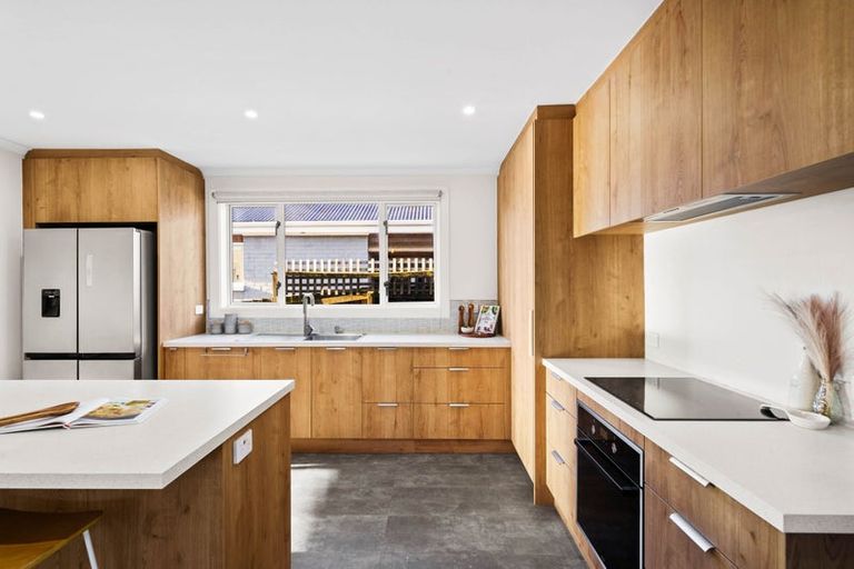 Photo of property in 45 Effingham Street, North New Brighton, Christchurch, 8083