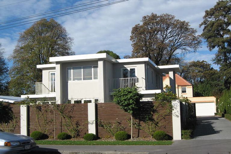 Photo of property in 32 Wai-iti Terrace, Burnside, Christchurch, 8052