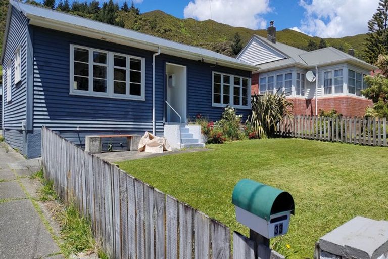 Photo of property in 33 Toomath Street, Naenae, Lower Hutt, 5011
