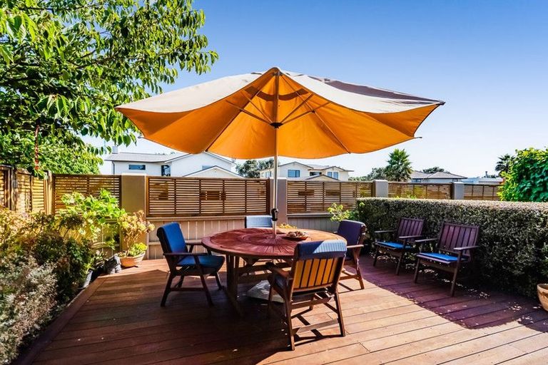 Photo of property in 2 Parkvue Drive, Bell Block, New Plymouth, 4312