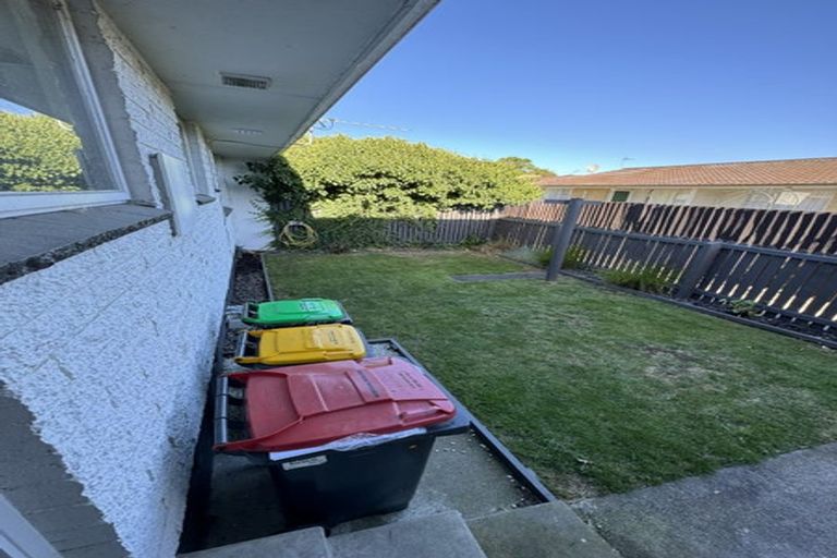 Photo of property in 2/32 Mona Vale Avenue, Riccarton, Christchurch, 8011