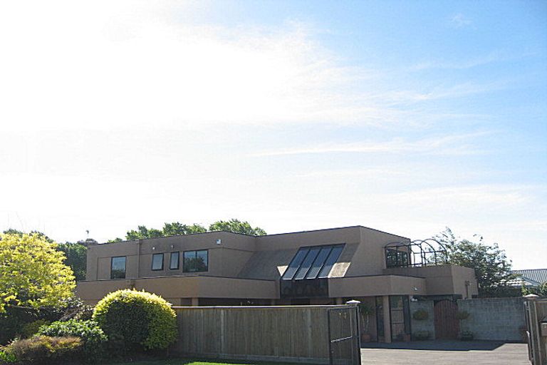 Photo of property in 15 Lordship Place, Templeton, Christchurch, 8042