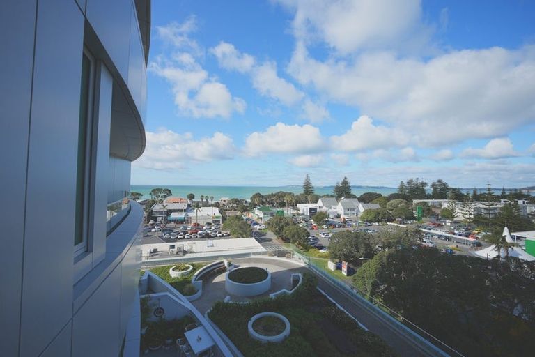 Photo of property in 617/11 Tamariki Avenue, Kelston, Auckland, 0602
