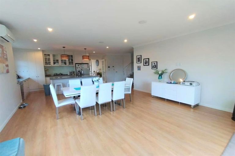 Photo of property in 69 Castlederg Drive, Flat Bush, Auckland, 2019