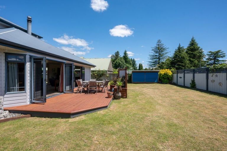 Photo of property in 137 Kenrigg Road West, Kinloch, Taupo, 3377