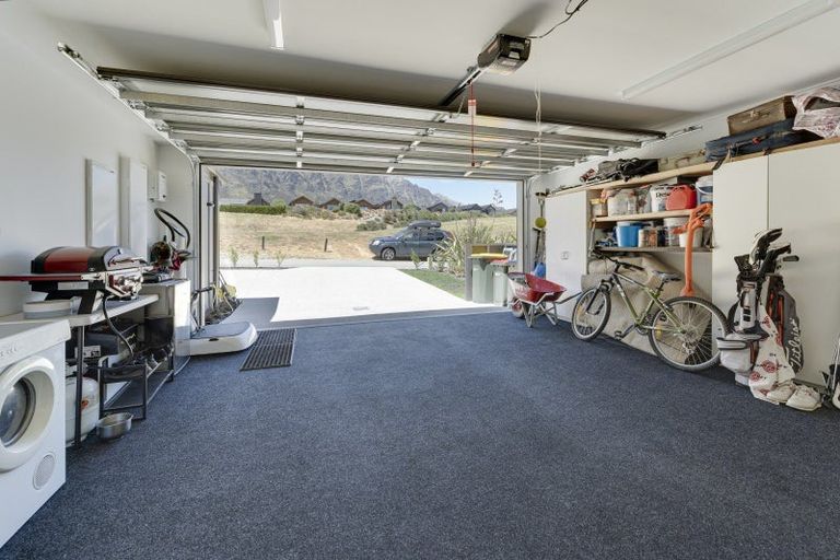 Photo of property in 5a Glenelg Lane, Jacks Point, 9371