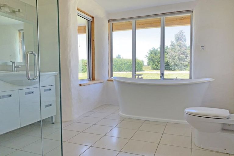 Photo of property in 176 Gunn Road, Warepa, Balclutha, 9273