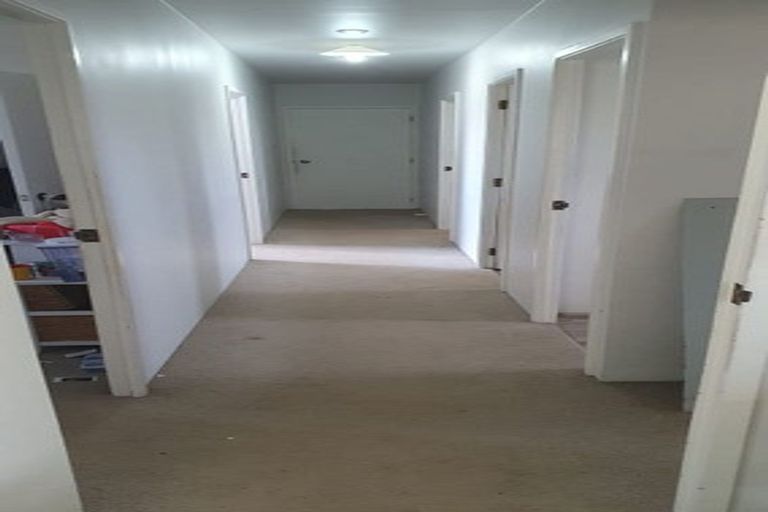 Photo of property in 2/12 Glenlea Place, Flat Bush, Auckland, 2019