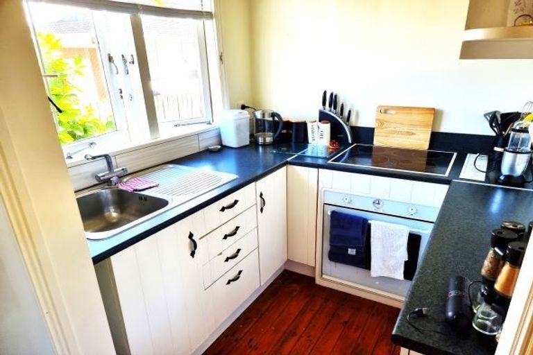 Photo of property in 56 Riverside Road, Orewa, 0931