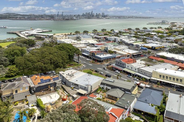 Photo of property in 10b Victoria Road, Devonport, Auckland, 0624