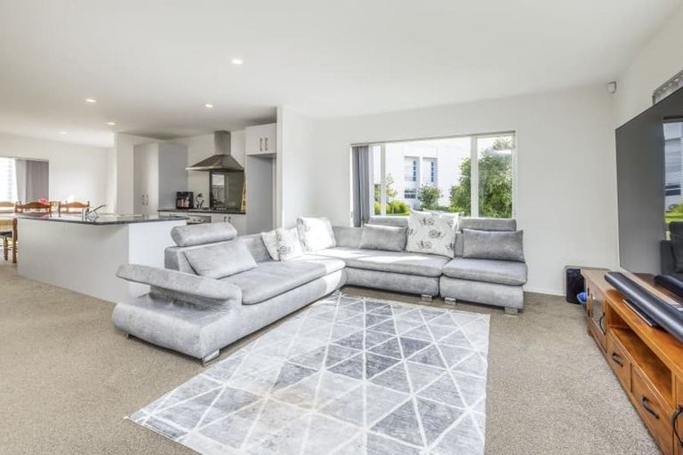 Photo of property in 106 Arion Road, Takanini, 2112