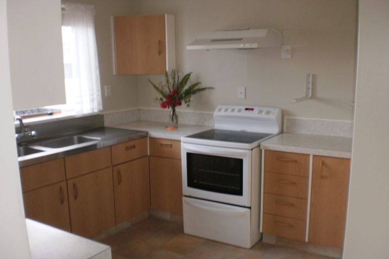 Photo of property in 17a Seaview Road, Otumoetai, Tauranga, 3110