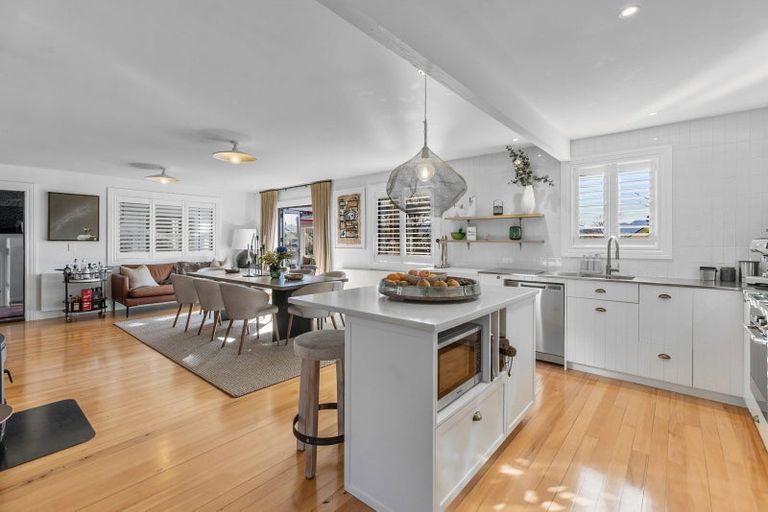 Photo of property in 8 Little Oak Common, Wanaka, 9305