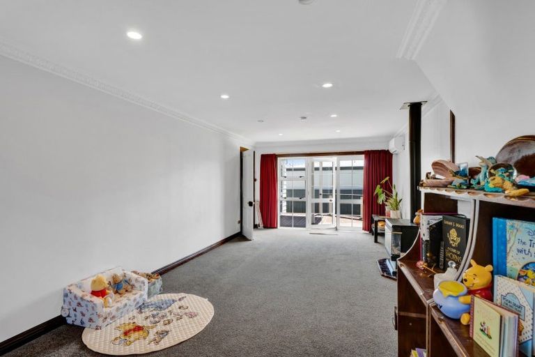 Photo of property in 22 Brown Street, Inglewood, 4330