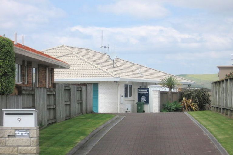 Photo of property in 9 Phoenix Heights, Mount Maunganui, 3116