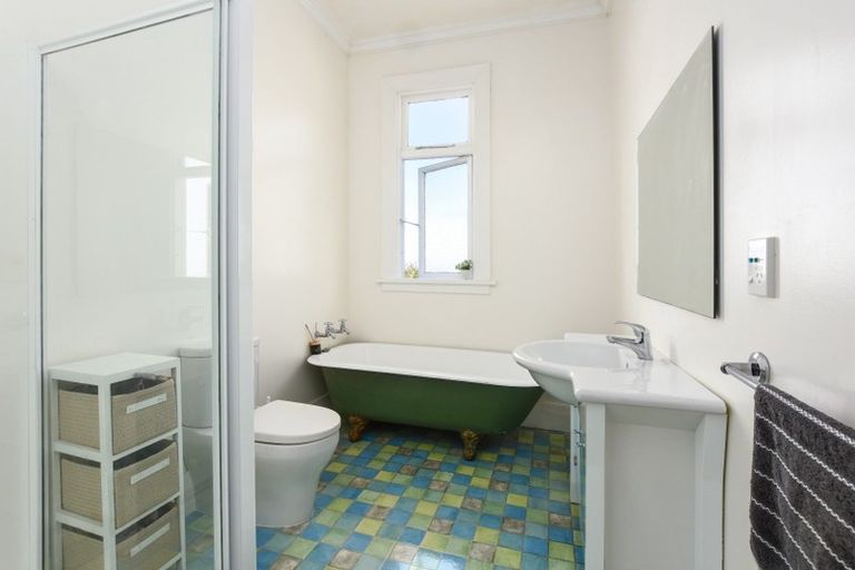 Photo of property in 16 Hart Street, Belleknowes, Dunedin, 9011