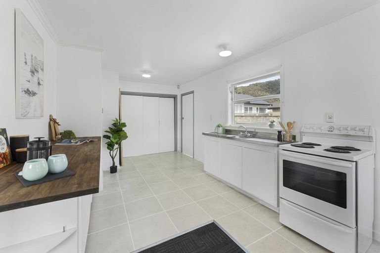 Photo of property in 183 Wainuiomata Road, Wainuiomata, Lower Hutt, 5014