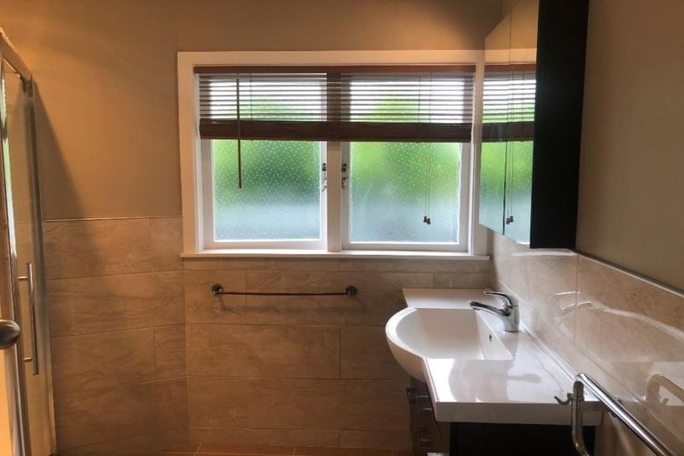 Photo of property in 27 Iles Road, Lynmore, Rotorua, 3010