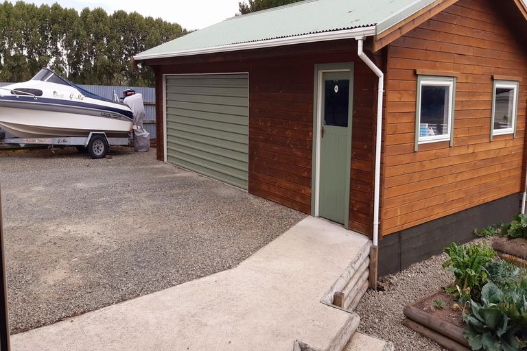 Photo of property in 14-16 Cameron Street, Waimate, 7924