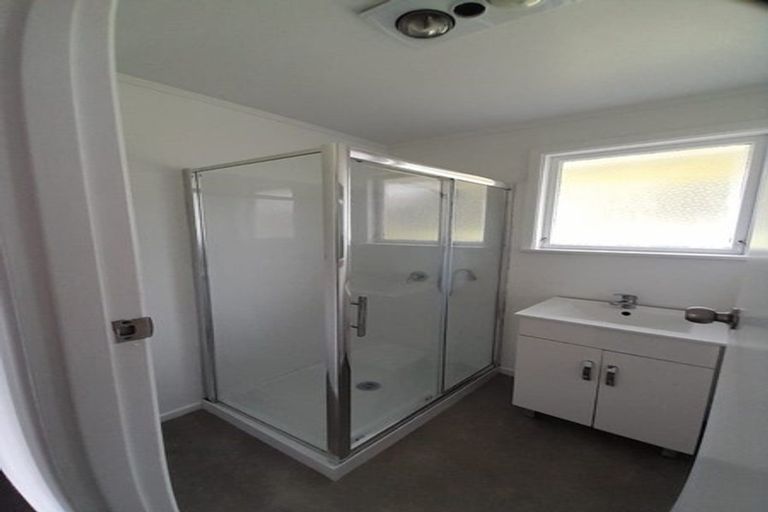 Photo of property in 5 Malmo Place, Manurewa, Auckland, 2102