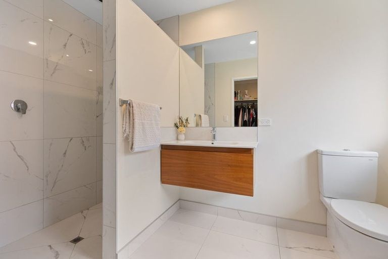 Photo of property in 14 Annandale Street, Lynmouth, New Plymouth, 4310