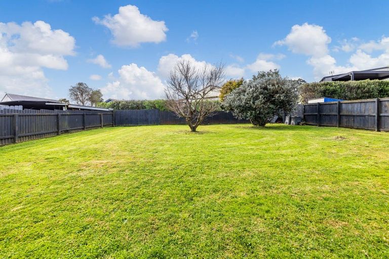 Photo of property in 121 Wallace Road, Mangere Bridge, Auckland, 2022