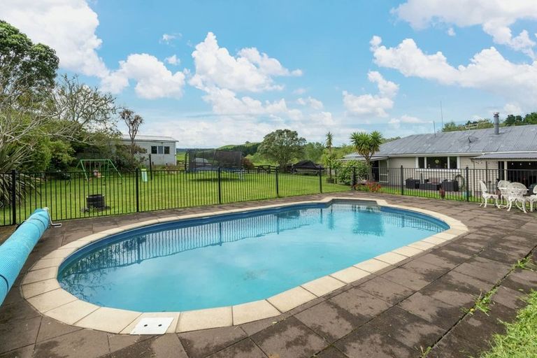 Photo of property in 731 Clevedon Kawakawa Road, Clevedon, Papakura, 2585
