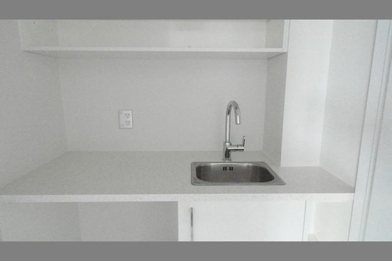 Photo of property in 28 Nephrite Lane, Henderson, Auckland, 0610