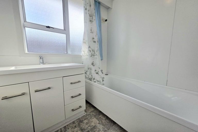 Photo of property in 52 Taward Street, Oamaru North, Oamaru, 9400
