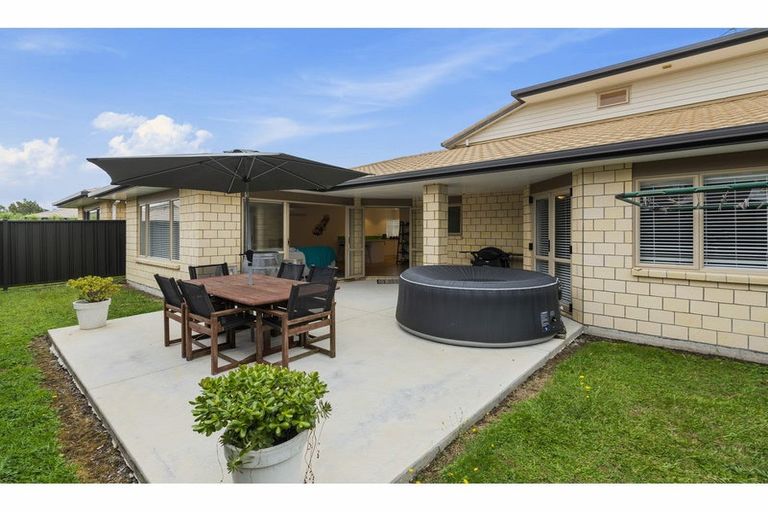 Photo of property in 33/64 Kawaha Point Road, Kawaha Point, Rotorua, 3010
