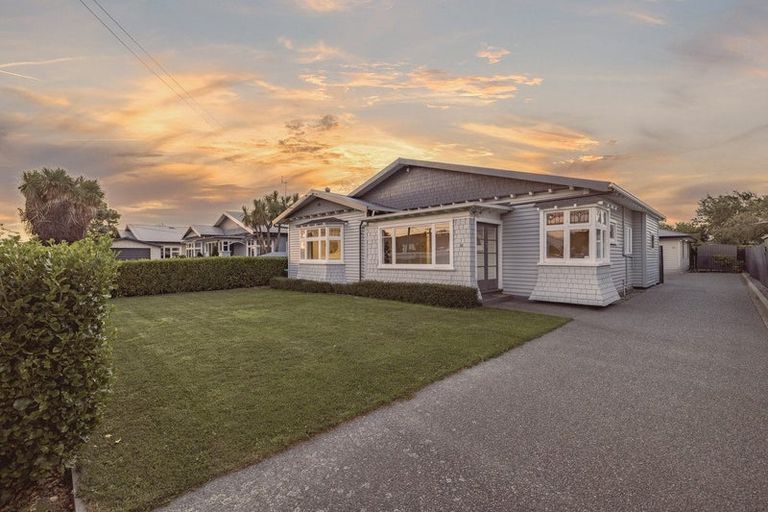 Photo of property in 51 Diamond Avenue, Spreydon, Christchurch, 8024