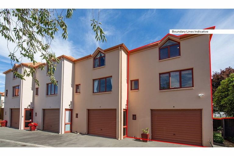 Photo of property in 5h Church Street, Akaroa, 7520