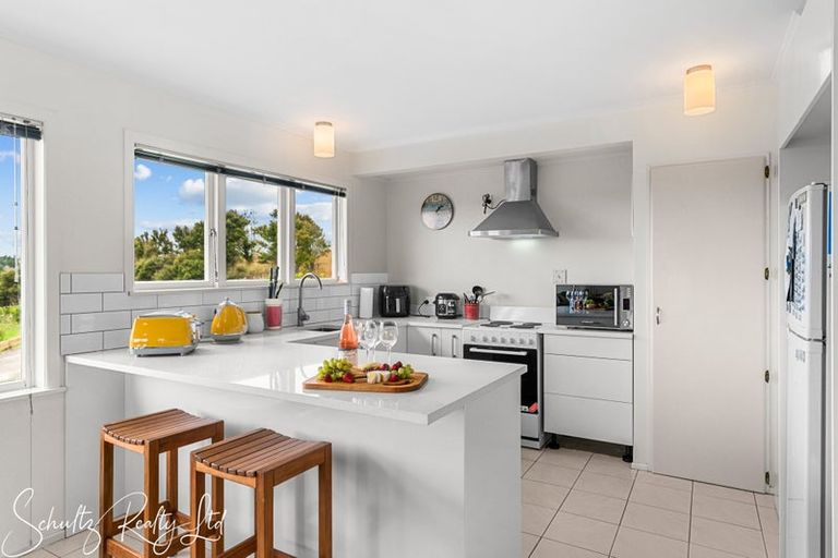 Photo of property in 65b Otara Road, Kaiwaka, 0573