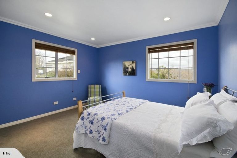 Photo of property in 20 Manor Park, Sunnyhills, Auckland, 2010