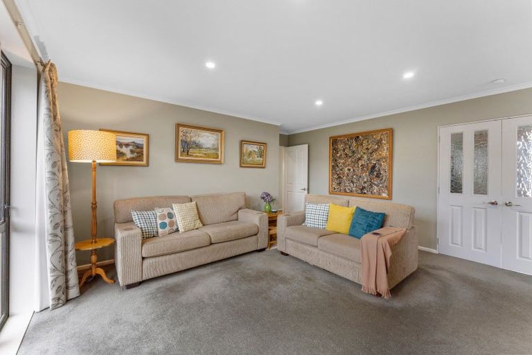 Photo of property in 5 Rongonui Street, Elderslea, Upper Hutt, 5018