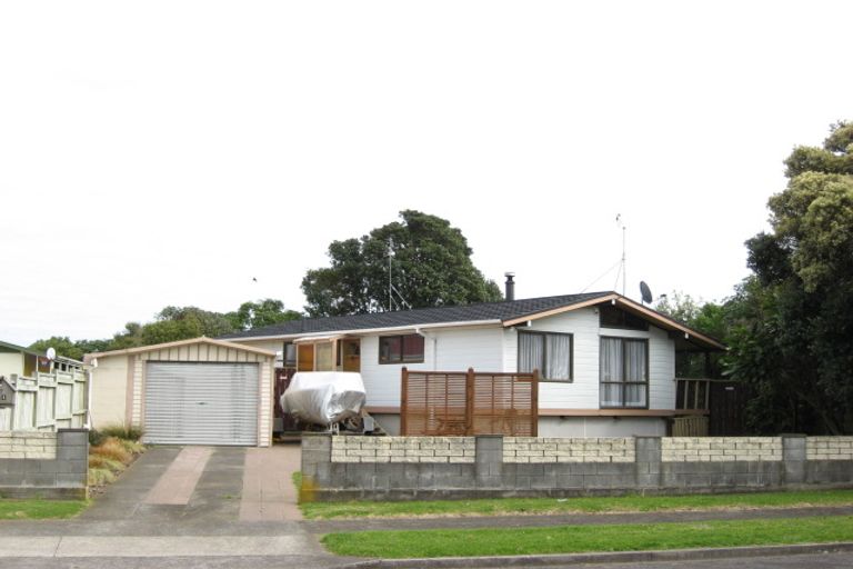 Photo of property in 41 Camellia Avenue, Bell Block, New Plymouth, 4312