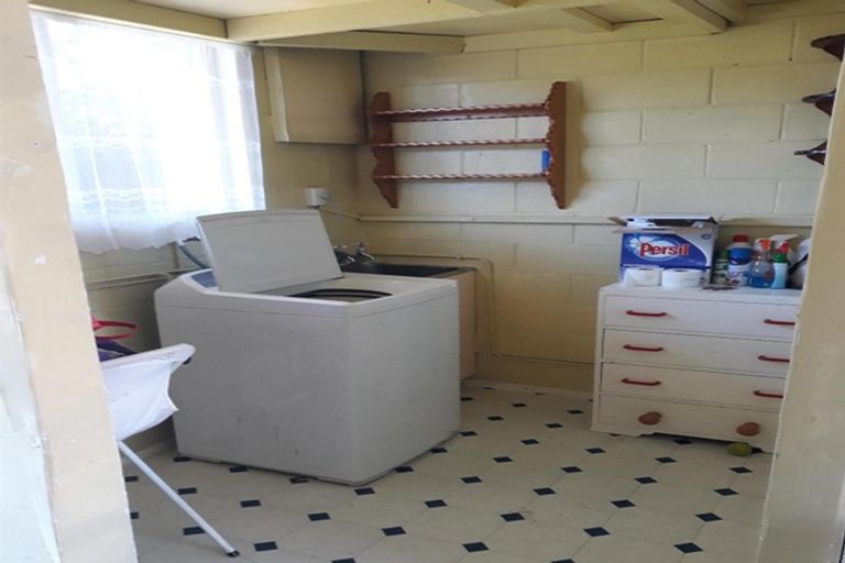 Photo of property in 2/8 Rosebank Terrace, Stoke, Nelson, 7011